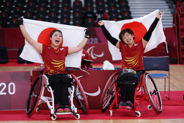 羽毛球高手必看:如何利用左手提升击球稳定性