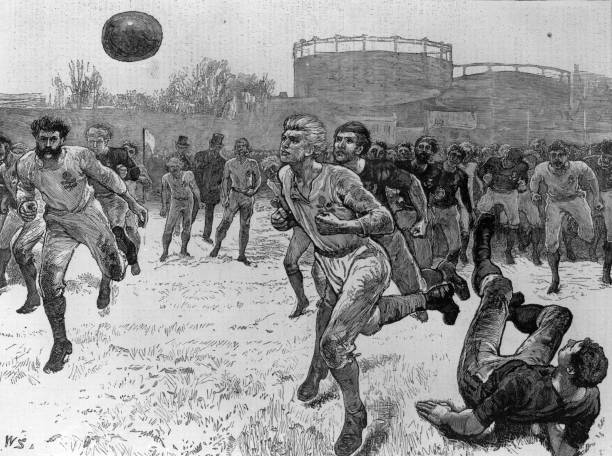 头球之王：谁在足球史上头球破门次数最多？