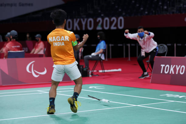 从单打到双打：羽毛球选手如何快速适应新边界规则？