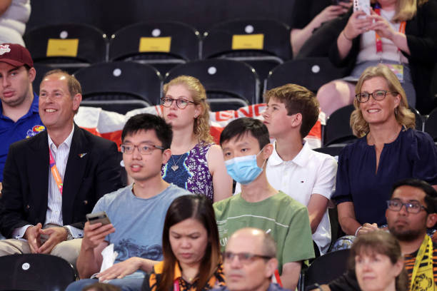 安赛龙VS年轻选手：年龄差距是否影响比赛表现？