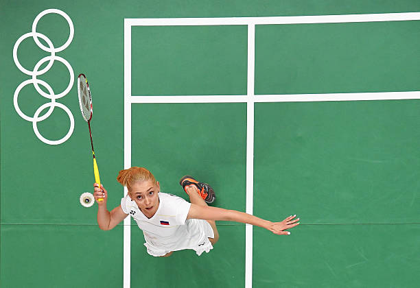 羽毛球击球点与发力关系：掌握正确位置让球速翻倍