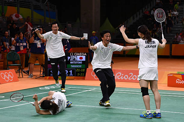 羽毛球拍logo怎么印？热转印、激光雕刻技术解析