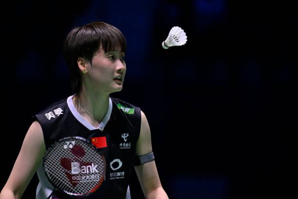 羽毛球单打VS双打边界详解：一张图看懂所有区别