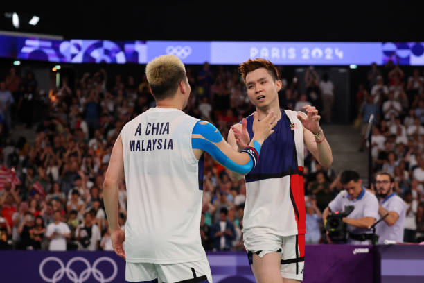 羽毛球教练亲授：正确挥拍姿势与常见错误纠正