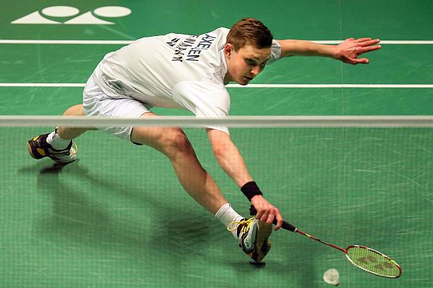 羽毛球选手黄雅琼的球拍磅数是多少？内行告诉你