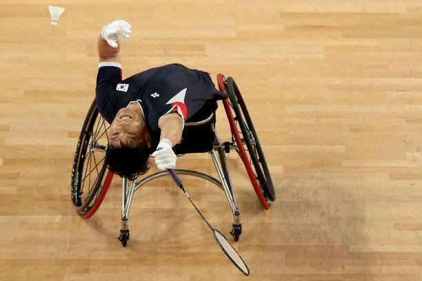 羽毛球双打规则必知：比赛打几局？如何获胜？