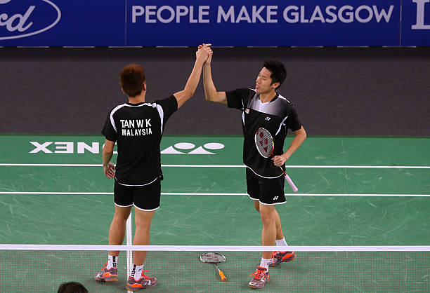 羽毛球制作全攻略：从羽毛处理到最终成型