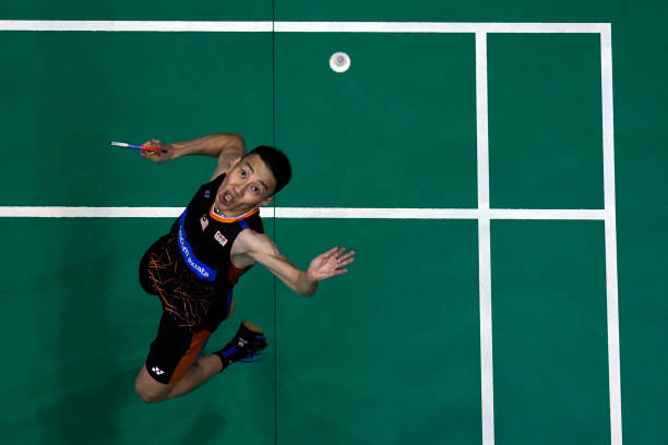 羽毛球场地长宽多少米？业余和专业比赛要求一样吗？