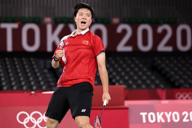 新手必看！国产羽毛球拍前十推荐，性能与价格兼顾