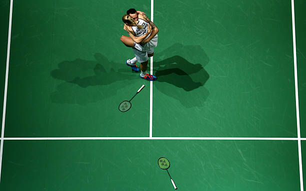 新手必看：羽毛球拍22磅适合初学者吗？