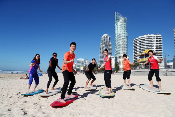 羽毛球单打发球顺序入门：新手必知的发球轮换技巧