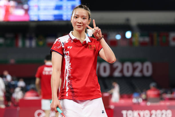 羽毛球场尺寸常见问题：灯光、地面与周边空间要求