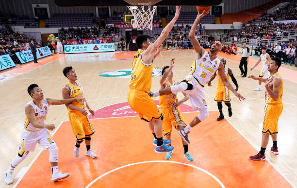 最新篮球场施工标准规范:排水系统设计与施工要点