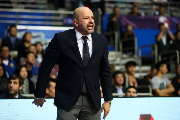 三步上篮教学：如何正确完成上篮动作并提高命中率