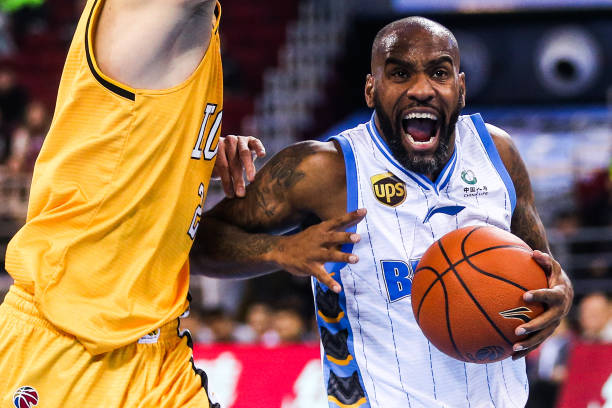 篮球解说天团坐镇jrs直播nba篮球tv,带来专业赛事分析