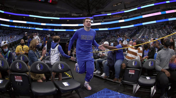 校园篮球赛时间管理:小学生比赛时长建议