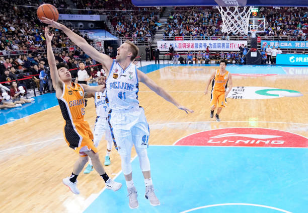 夏季联赛落幕，球队新阵容初显雏形