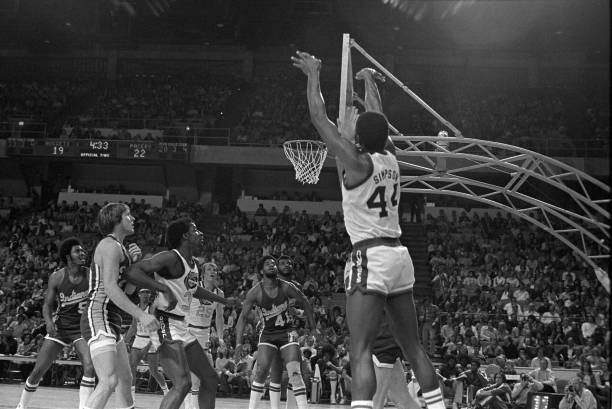 冠军戒指的市场价值：拍卖会上最昂贵的NBA戒指盘点