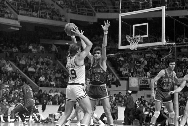 CBA焦点对决：广东宏远vs浙江广厦直播前瞻