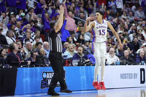 哈登赛后谈首秀表现:自信能快速融入球队节奏