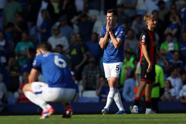 疫情阴影下的荣耀：2020-2021女排欧冠特殊赛季纪实