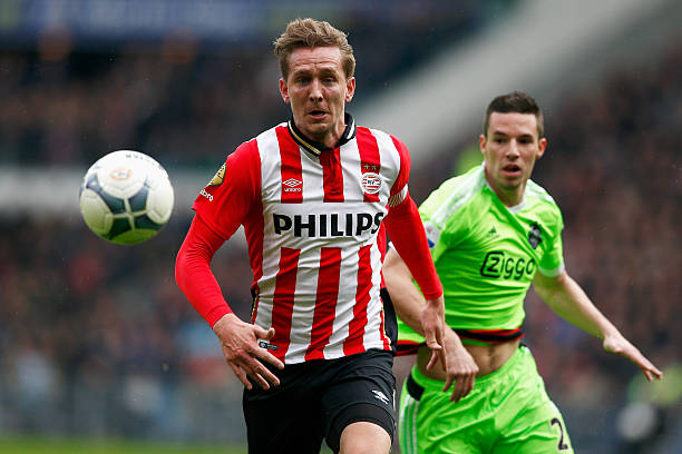 历史性一刻！2122欧冠冠军捧杯盛典