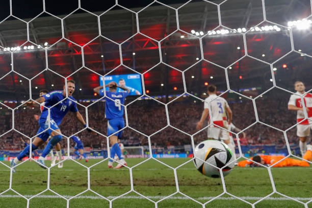 齐达内之后，法国队的中场魔术师在哪里？