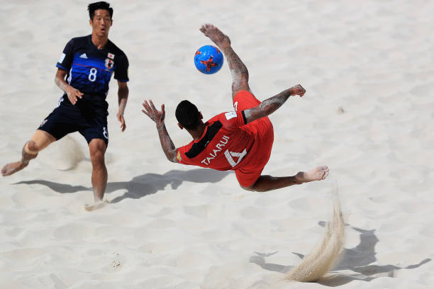 足球裁判如何判断任意球类型？附两种任意球判罚规则图解