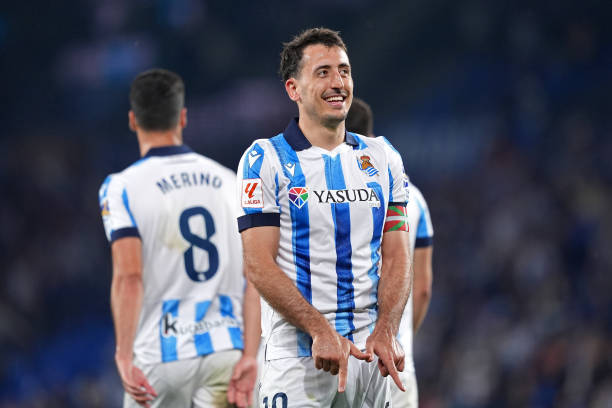 足球迷必读：4月26日热门赛事推荐与看点