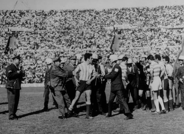 起点：从第一颗进球开始的传奇之路