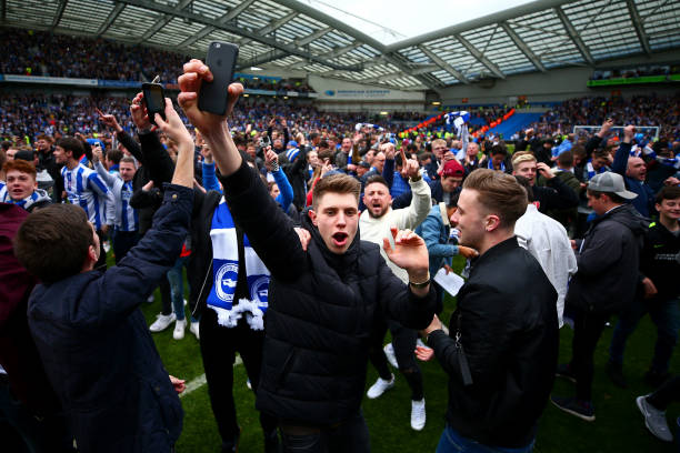 足球规则解读：禁区内犯规是否该判间接任意球？