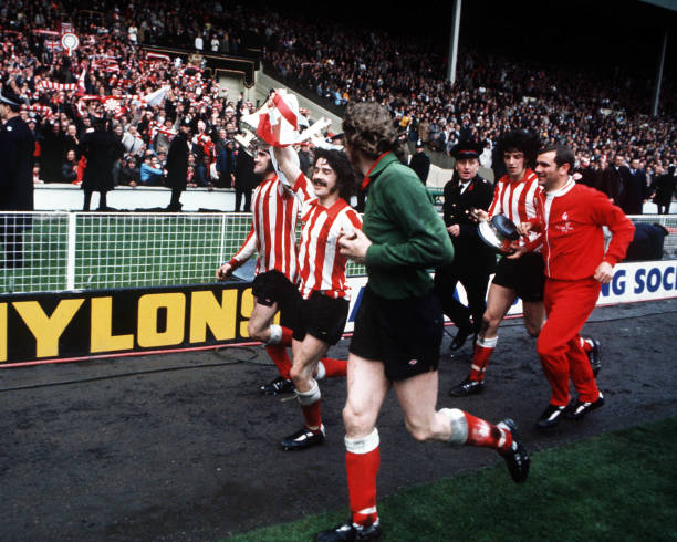 科学解析卡洛斯任意球：多少米是完美射程？