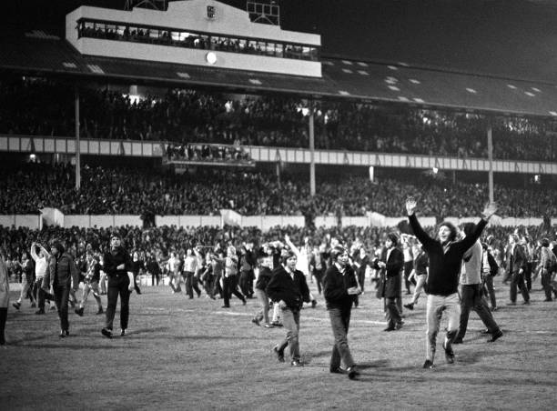 实物追踪，带有故事性和收藏视角