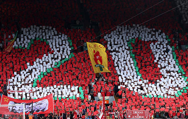 美国足球大联盟：挑战传统四大体育联盟的新势力