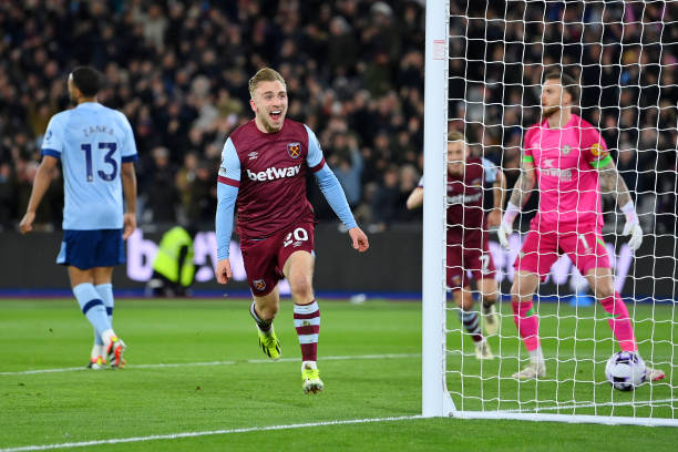 C罗与梅西：谁更接地气？