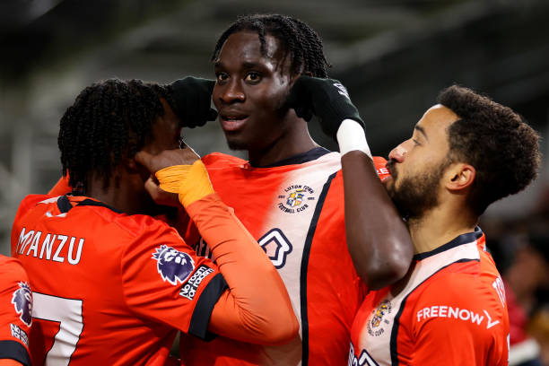 战术对决：柏林联合vs弗赖堡的德甲攻防战解析