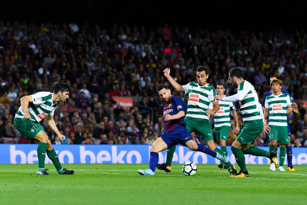 红牌停赛规则对比：五大联赛的禁赛场次差异