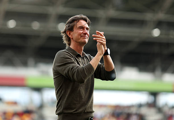 法甲冠军奖牌争夺战:黑马球队能否打破传统豪强垄断?