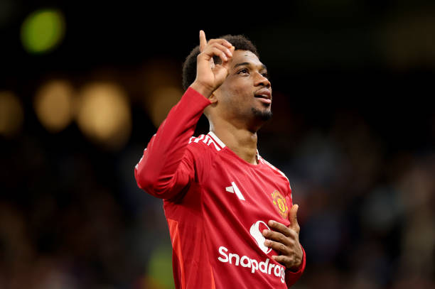 法乙最新积分榜:黑马球队强势领跑,传统劲旅陷入困境