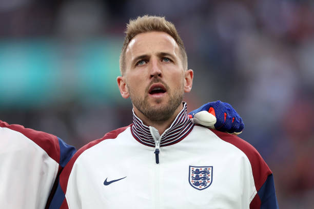 范巴斯滕的号码传承：从阿贾克斯到AC米兰