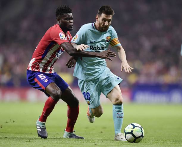 阳光下的足球:巴西海滩足球文化与职业球员