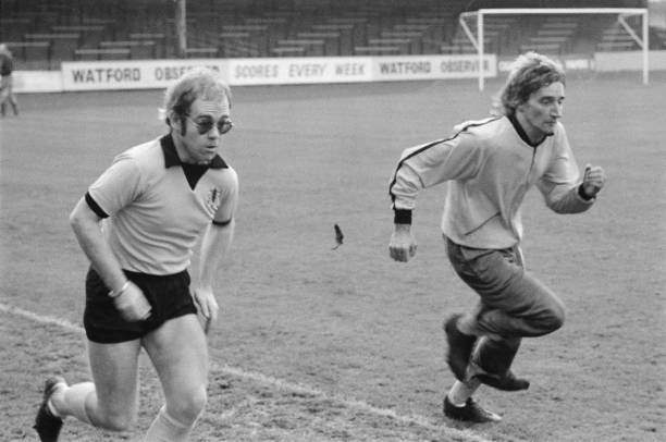 足球场建设补助标准:每平方米补贴多少钱?