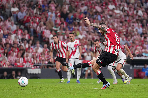 历史数据对比:往届欧冠决赛对今年投注的启示