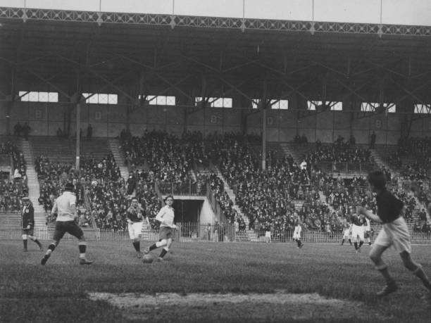 德甲奖金分配机制详解：从冠军到降级球队的收入差异