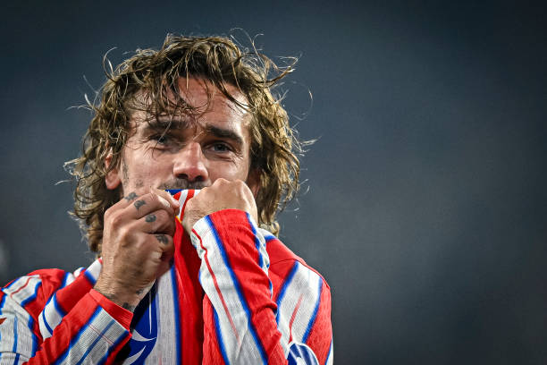 揭秘德甲冠军奖盘：为何德国足球最高荣誉不是奖杯？