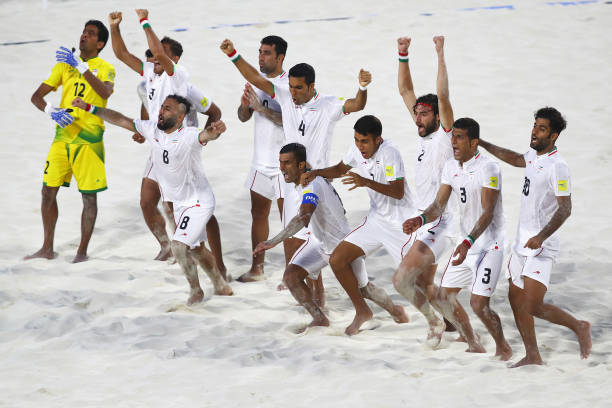 阿森纳传奇博格坎普的十大精彩进球动图