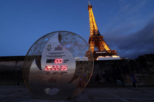 熊猫吉祥物艺术图鉴：从北京到巴黎的奥运之旅