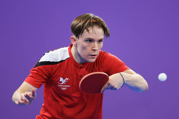 瑞典乒乓一哥卡尔伯格官宣恋情，女友身份成谜