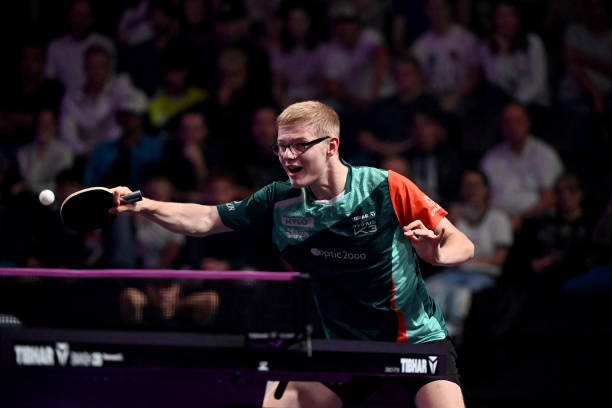 耐力与策略的较量：史上最耗时的乒乓球比赛回顾