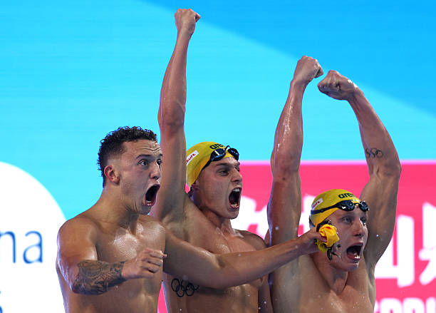 游泳及格线是否合理？专家解读中考体育评分标准